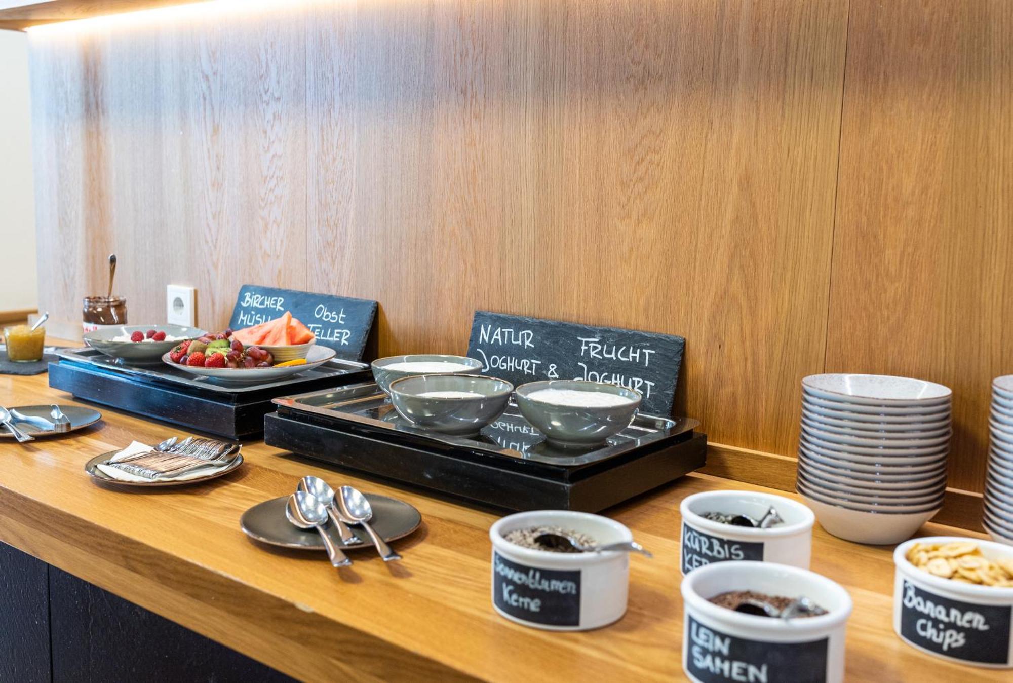 Stadthotel Reich Mellrichstadt Ngoại thất bức ảnh