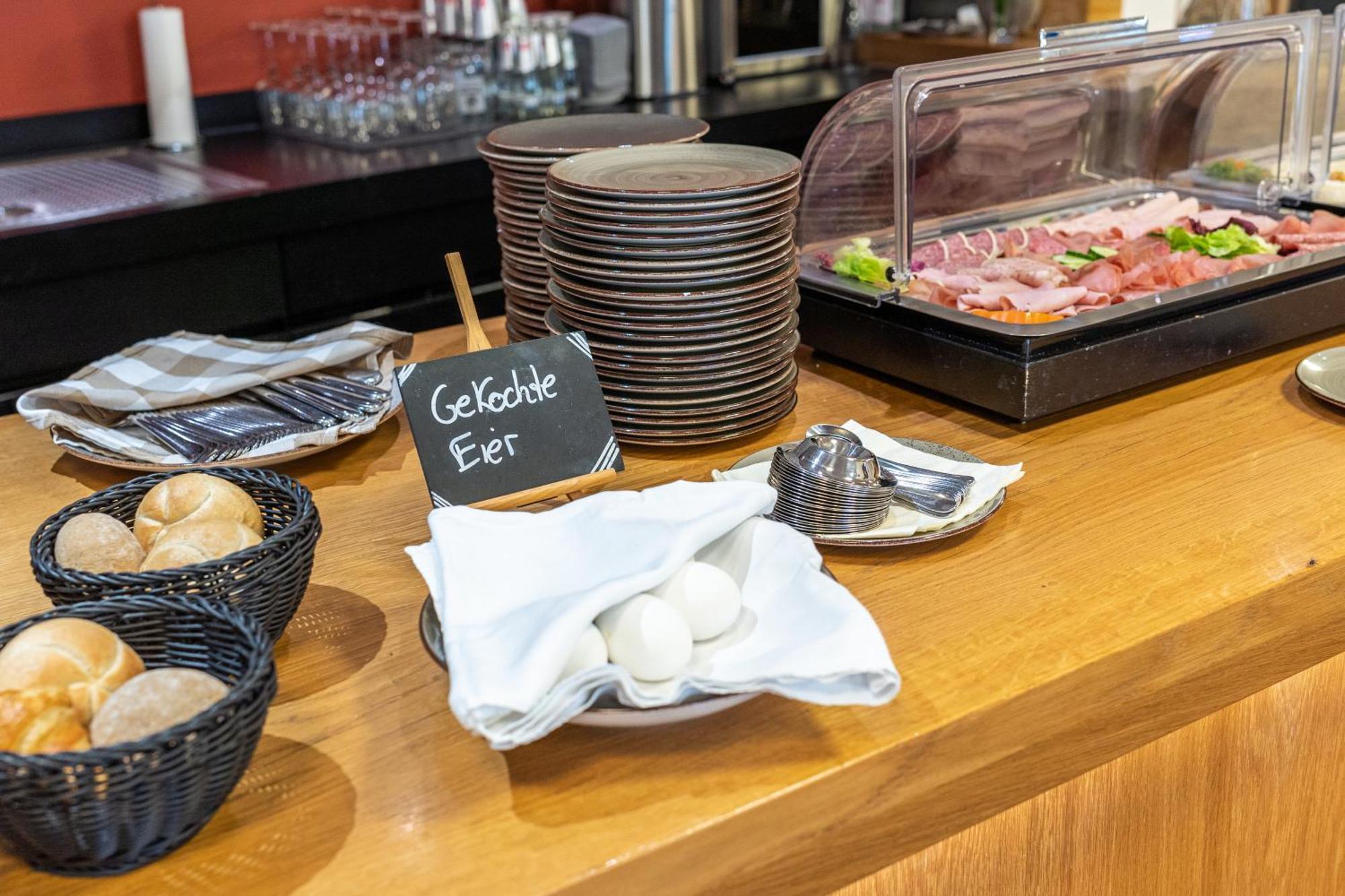 Stadthotel Reich Mellrichstadt Ngoại thất bức ảnh