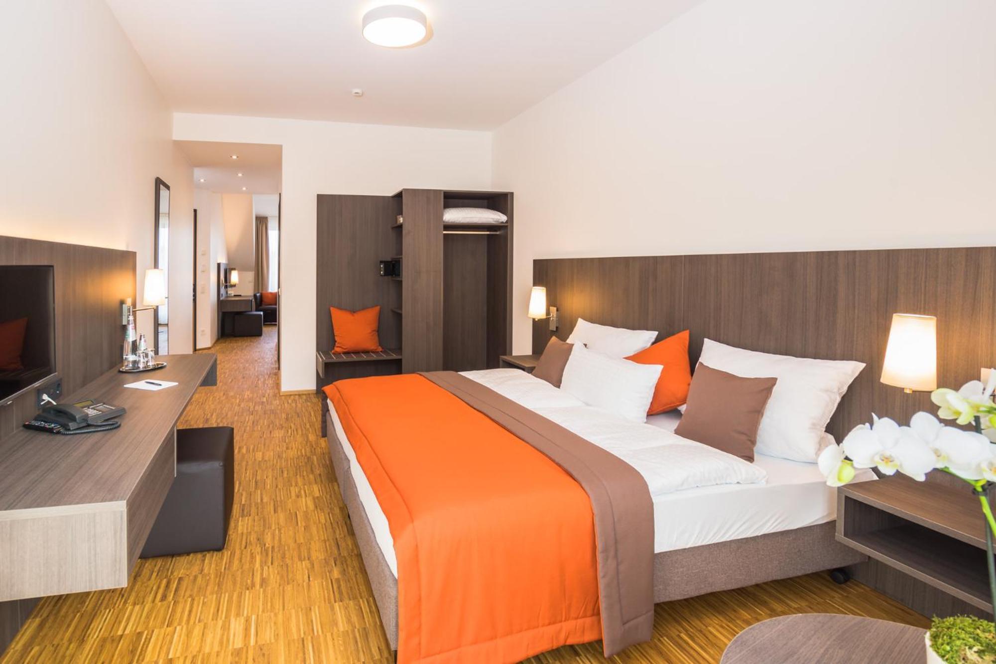 Stadthotel Reich Mellrichstadt Ngoại thất bức ảnh
