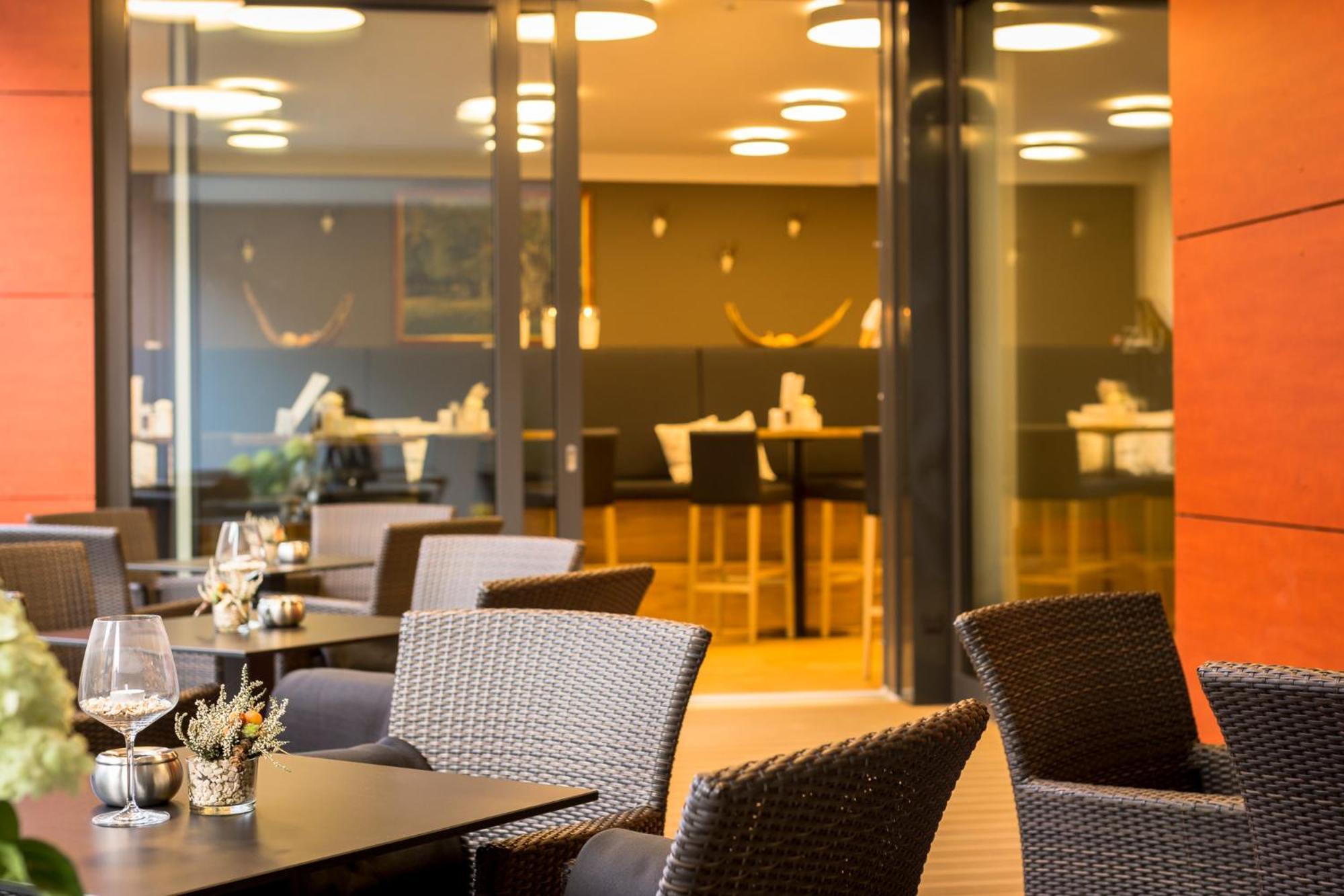 Stadthotel Reich Mellrichstadt Ngoại thất bức ảnh